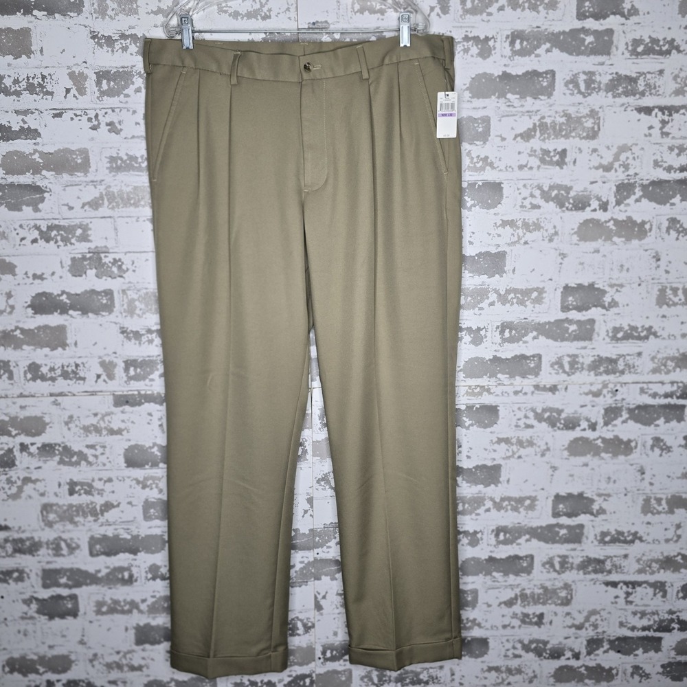 NEW Van Heusen Dress Pants Men 38x32 Beige Premium Traveler Non-Iron Classic Fit